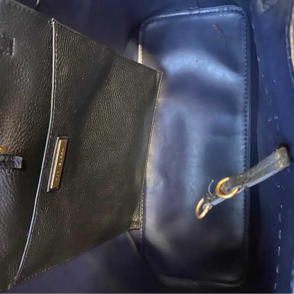 Tory Burch leather tote! - Picture 4 of 10